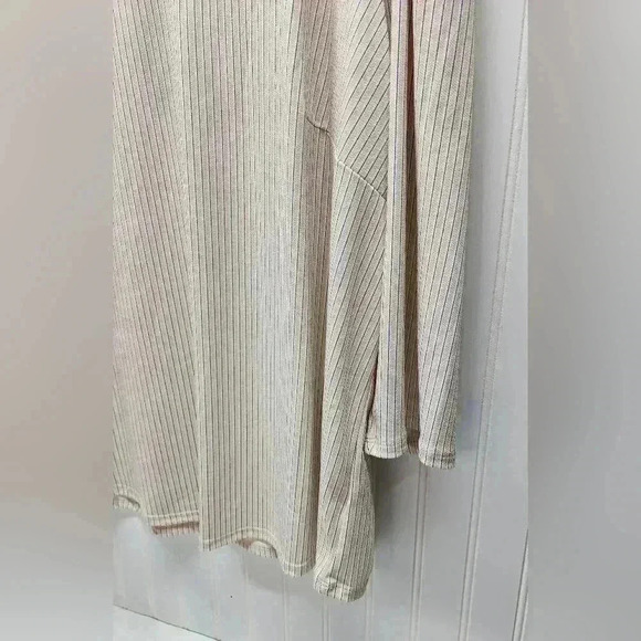 NWT-ADRIANNA PAPELL Tunic/Top Striped, Stretchy, Long Sleeve, 3X - Picture 6 of 13